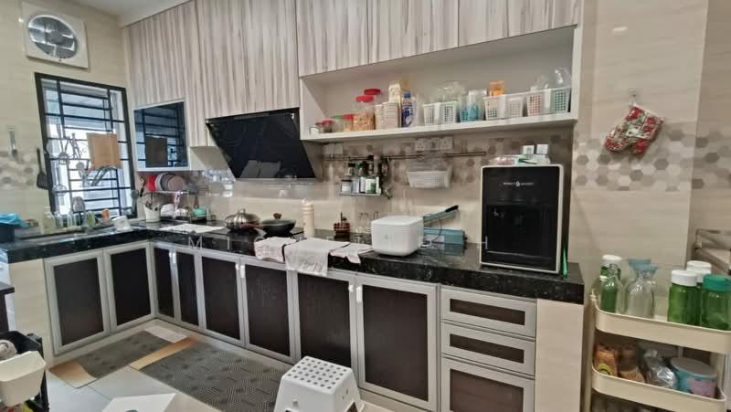 Ehsan heights/ 2.5 Storey House/ For Sale - 3