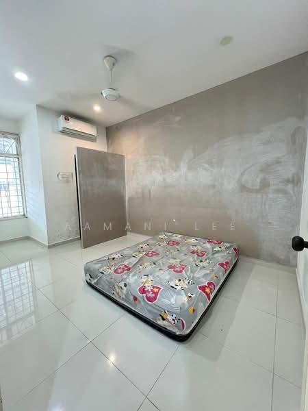 Taman Megah Ria - 3