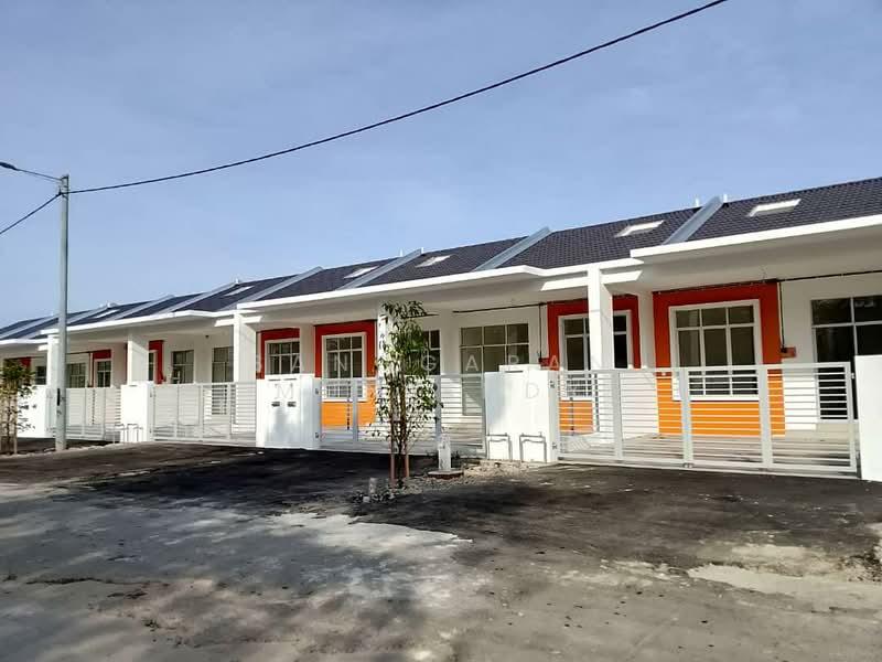 RUMAH TERES SETINGKAT DI KAMUNTING - 3