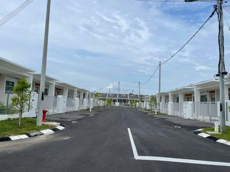 RUMAH TERES SETINGKAT DI KAMUNTING - 5