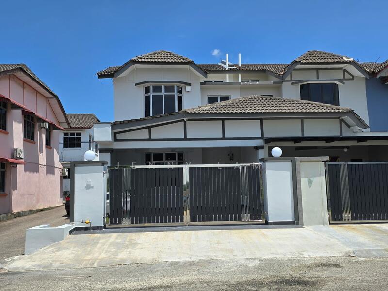 Jalan Kemajuan 18, Taman University, Johor Bahru - 1