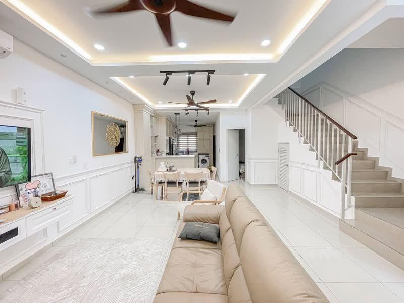 Aronia @ Setia Ecohill 2 - 4