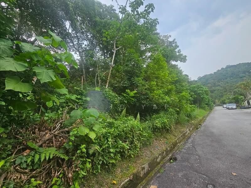 Ukay Heights Bungalow - 2