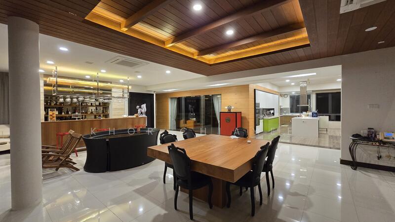 Infinity Beachfront Condominium - 2