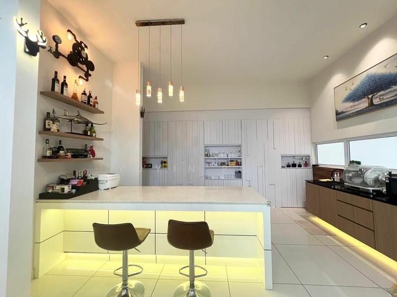 Bungalow at Bandar Putra - 4