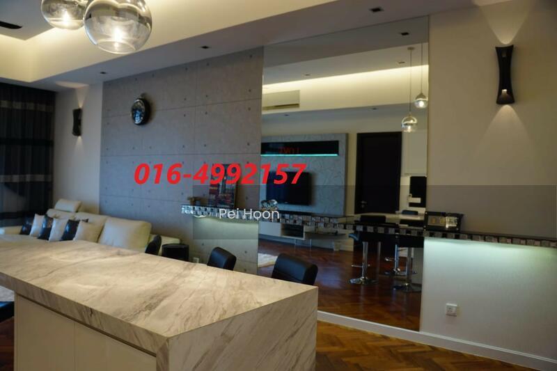 Quayside Seafront Resort Condominiums - 2