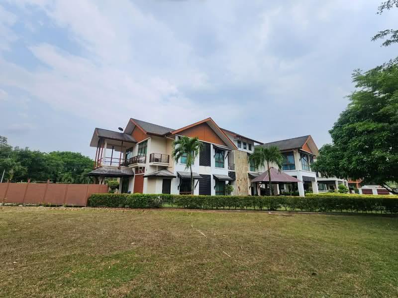 D'Puncak - 2