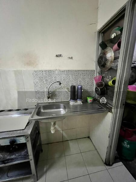 Pangsapuri Seri Nilam - 5