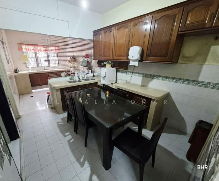 Taman Bukit Indah - 4