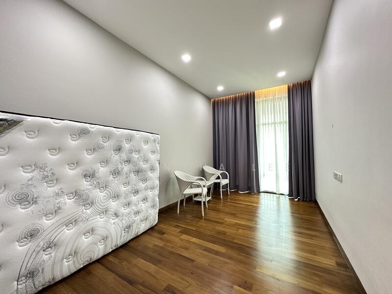 The Light Collection IV - 5