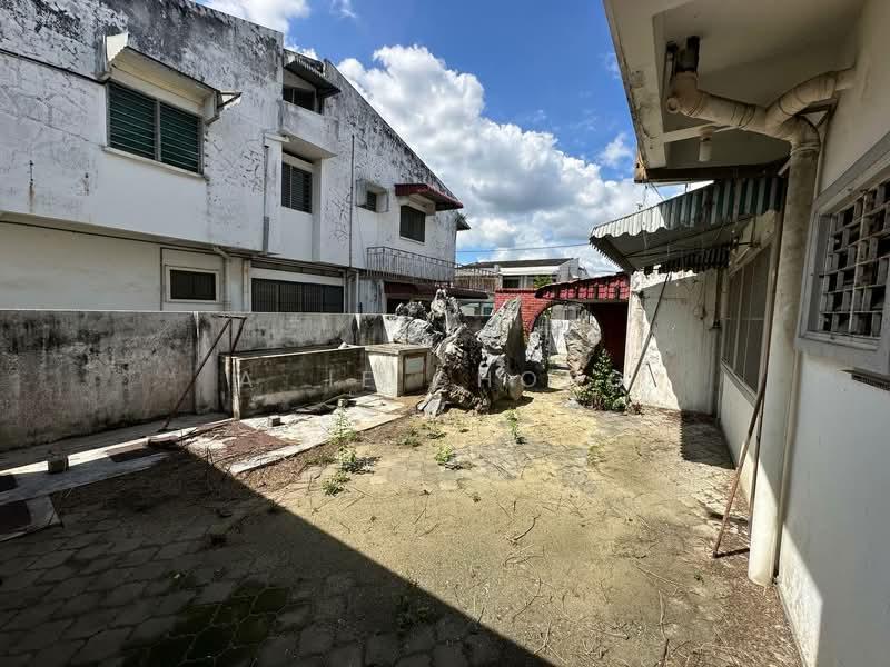 Pasir Puteh Freehold Double Storey Semi D For Sale - 3