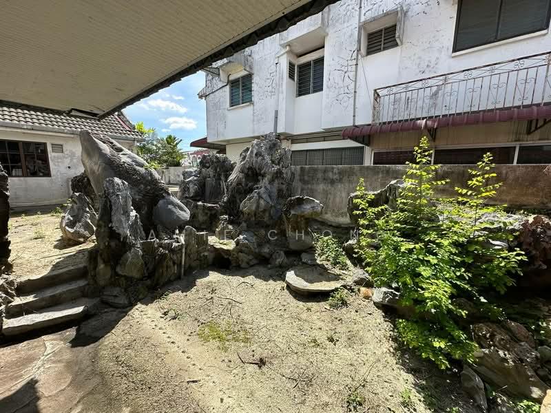 Pasir Puteh Freehold Double Storey Semi D For Sale - 2