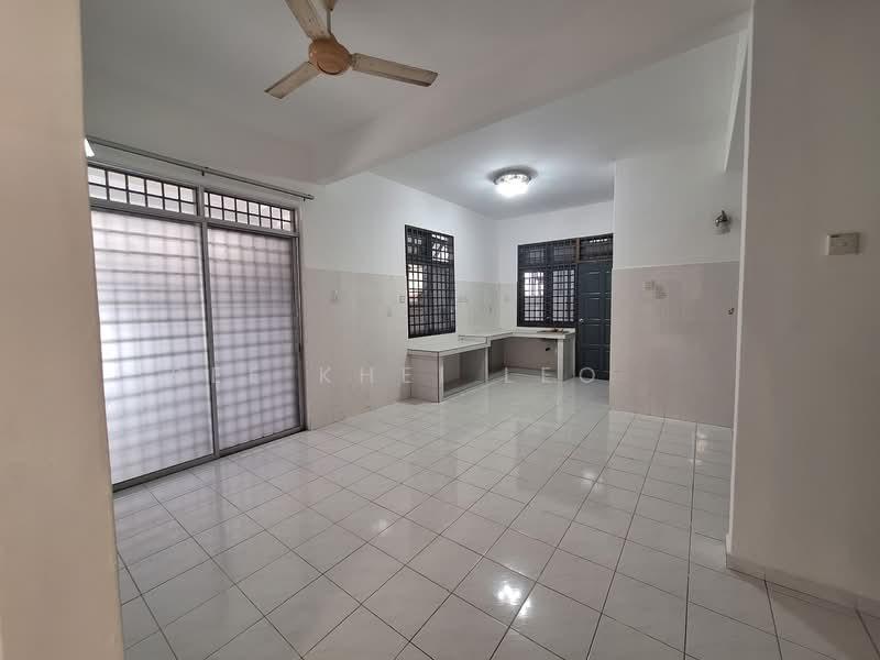 Taman Assam Kumbang - 5