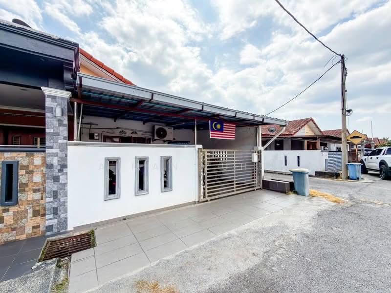 Taman Pahlawan Telok Panglima Garang - 2