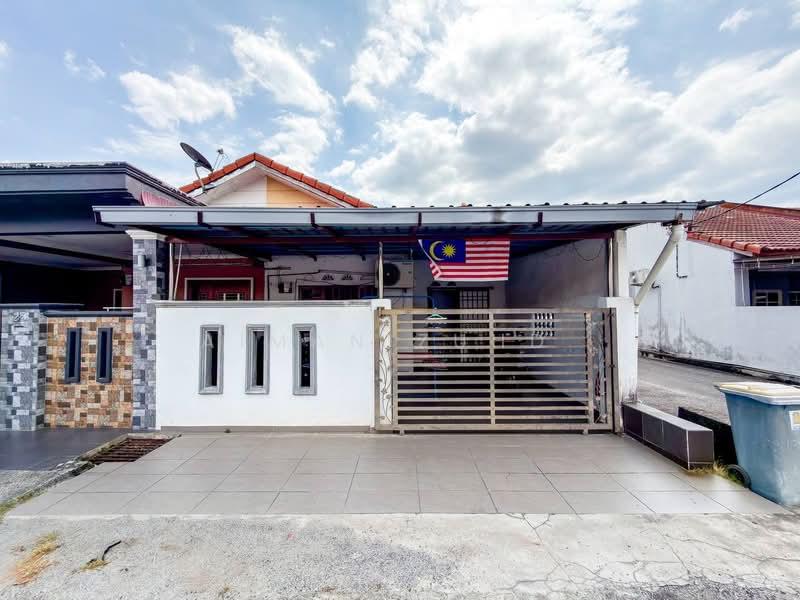 Taman Pahlawan Telok Panglima Garang - 1