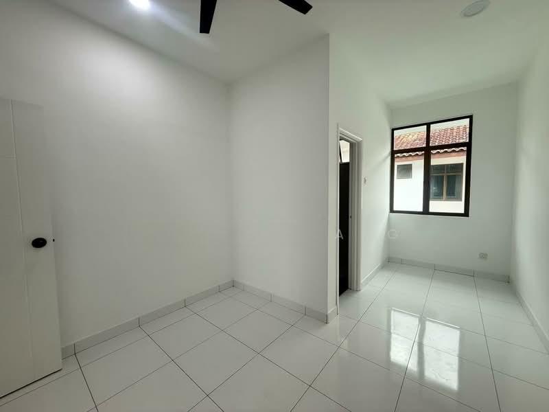Perjiranan 12 @ Bandar Dato Onn - 2