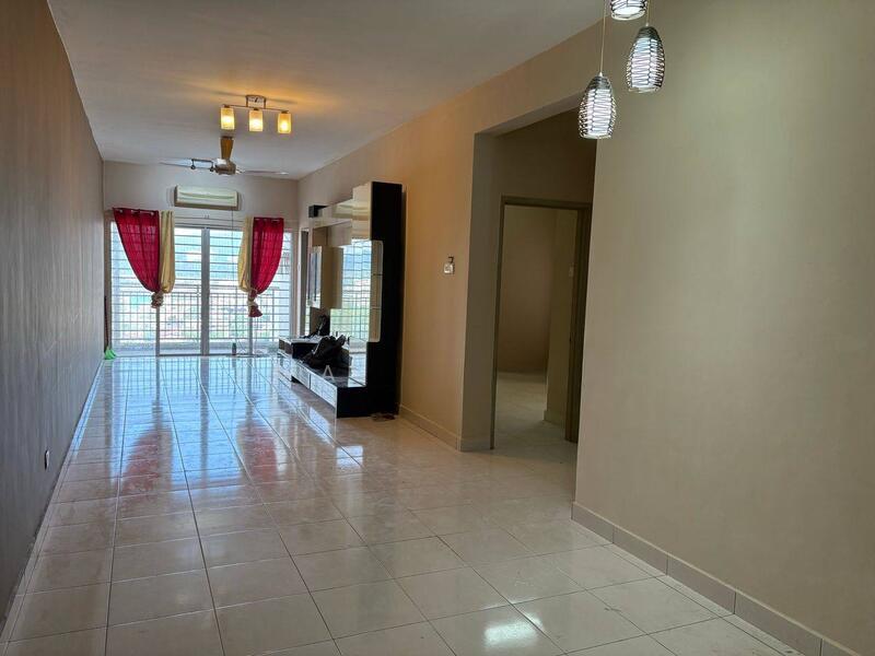 Symphony Heights (Simfoni Heights) - 2