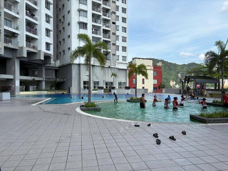 Symphony Heights (Simfoni Heights) - 1