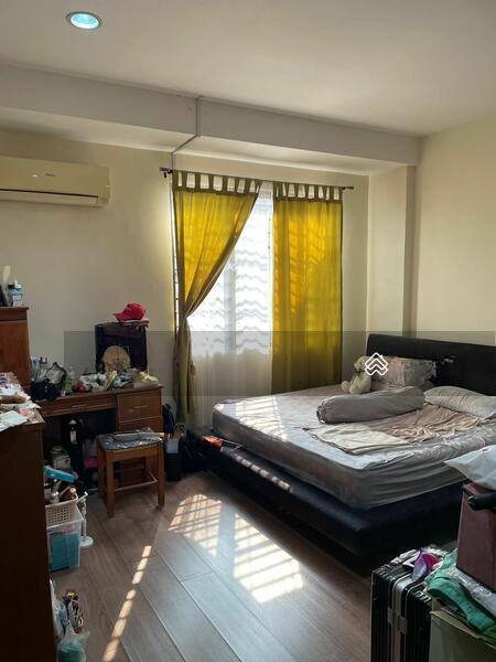 Terrace house at Taman Taynton View - 5