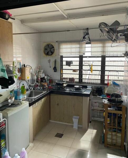 Terrace house at Taman Taynton View - 3