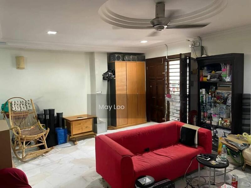 Terrace house at Taman Taynton View - 2