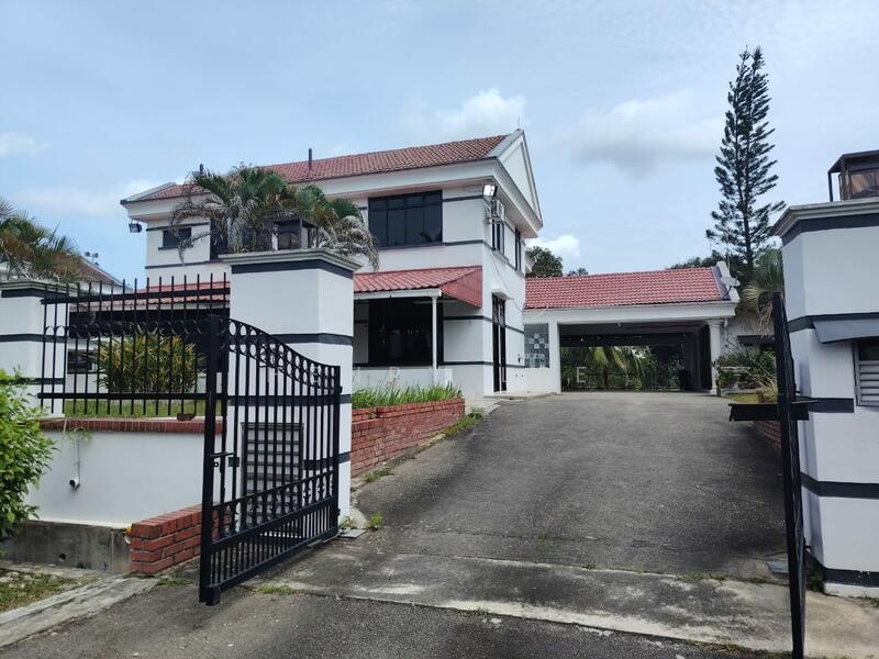 TANJONG PUTERI RESORT - 1