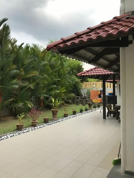 Bandar Kinrara Seksyen 9 - 4