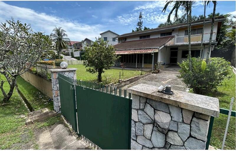 Ukay Heights Bungalow - 1