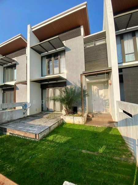 Mozart, Symphony Hills - 1