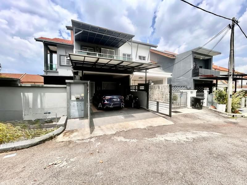 De Puncak Ukay, Ukay Perdana - 3