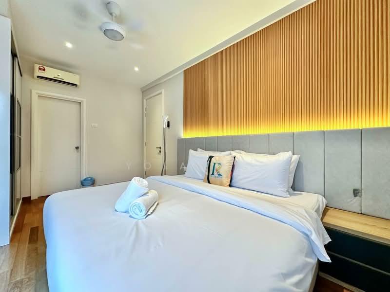 Medini Signature - 4