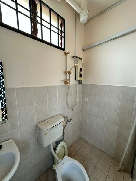 Flat Taman Perling - 4