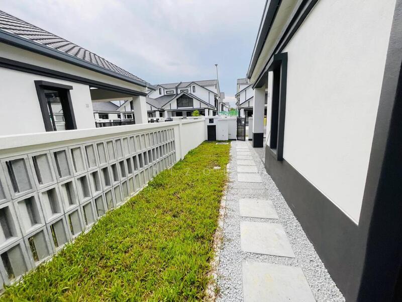 City of Elmina : Hevea - 5