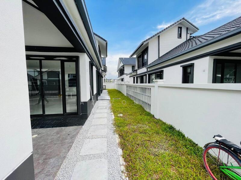 City of Elmina : Hevea - 4