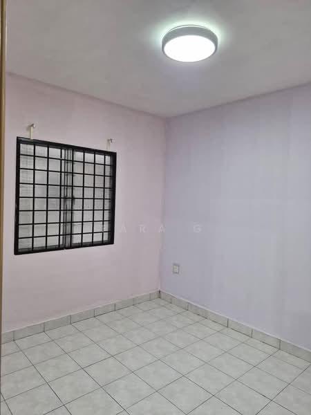 Flora Damansara Flat - 5
