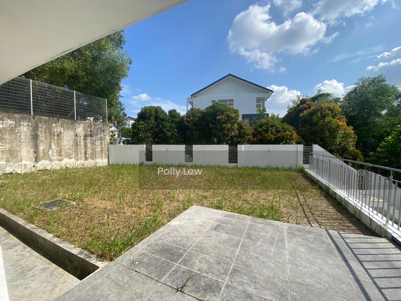 Semi-D house at Sungai Long - 3