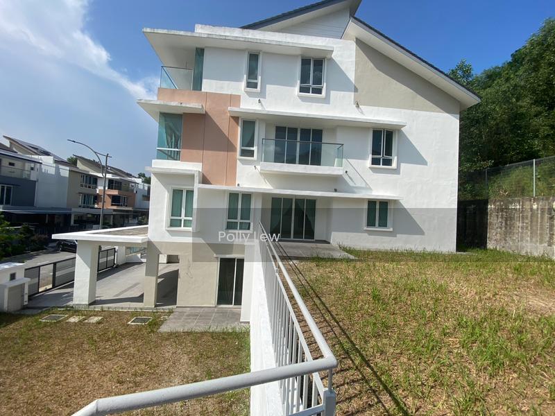 Semi-D house at Sungai Long - 1