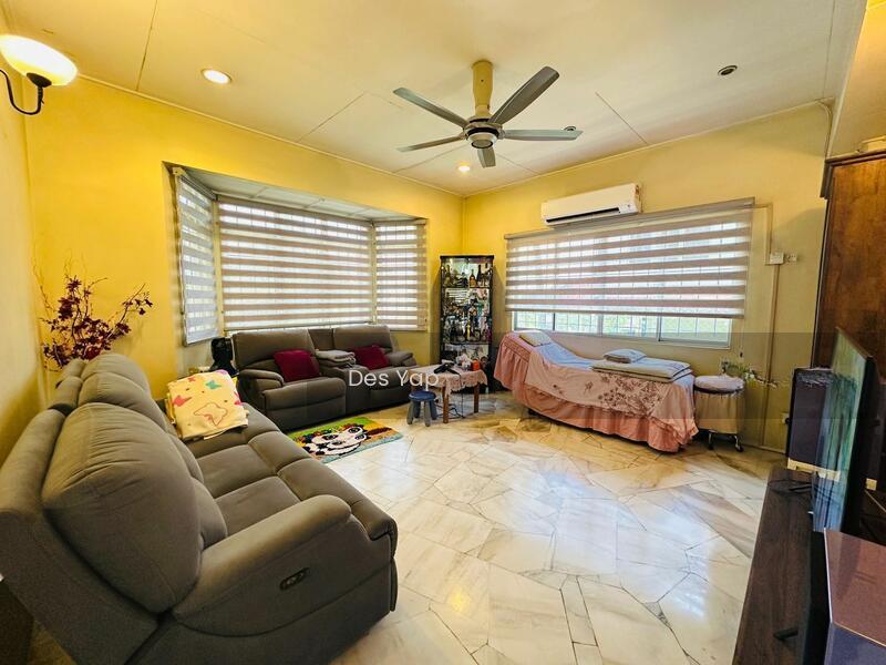 Bungalow at Taman Sri Hijau - 3