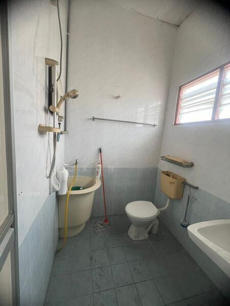 Ipoh pusing renovated extended single storey inter corner house for sale - 3