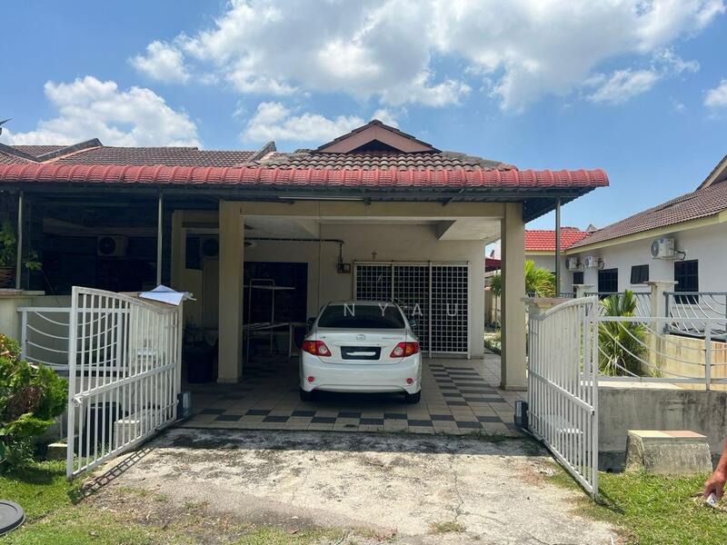 Ipoh pusing renovated extended single storey inter corner house for sale - 1