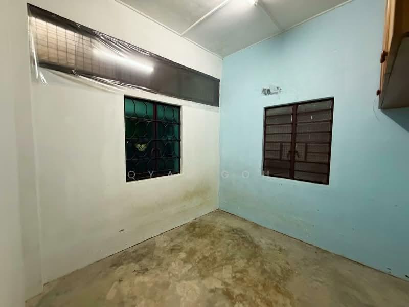 Taman Free School - 4