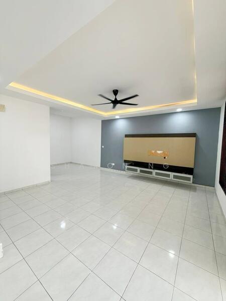 BUKIT INDAH BANDAR NUSAJAYA - 1