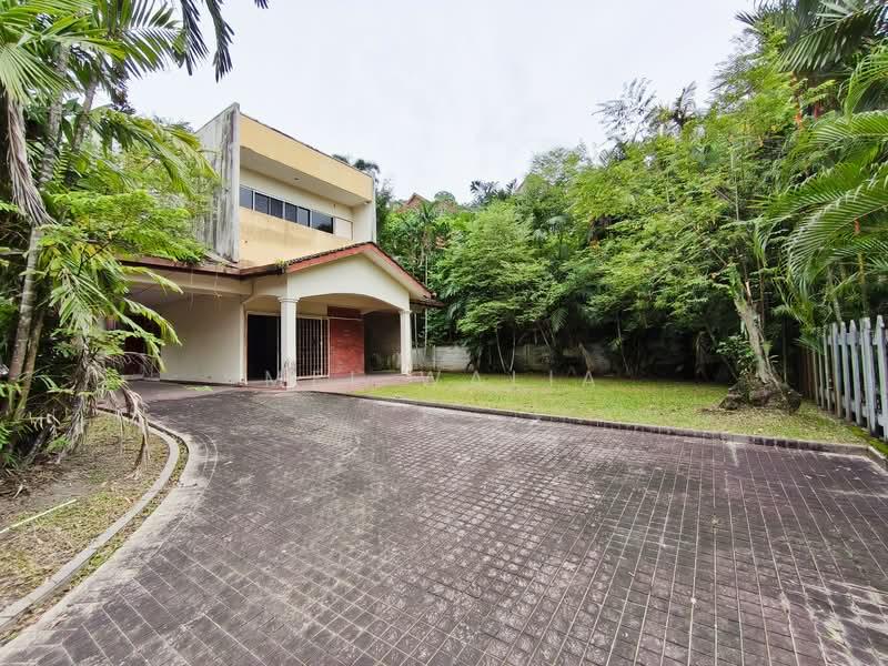 Ukay Heights Bungalow - 1