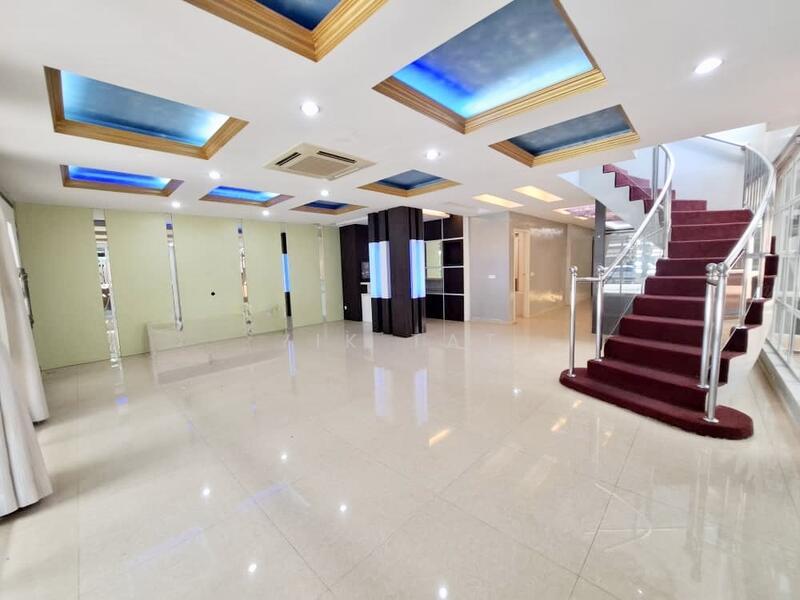 Sutera Utama Suteras Utamas - 1