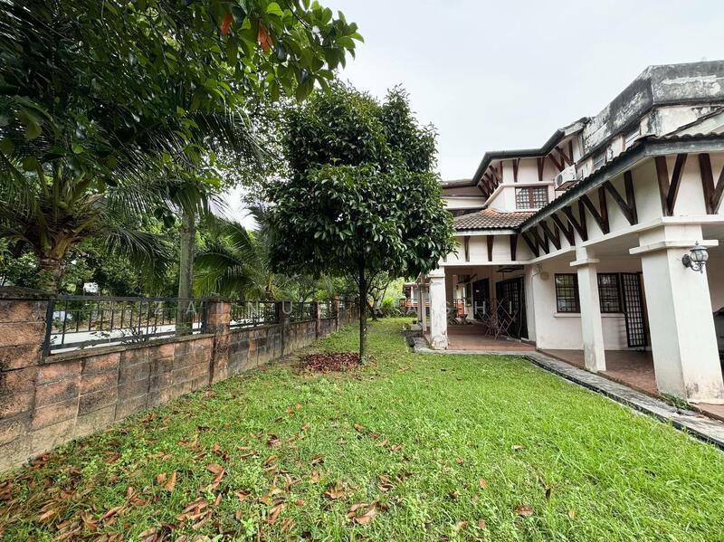 Bukit Jelutong - 4