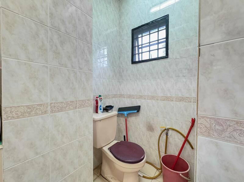 Bukit Jelutong - 5