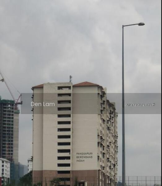 Pangsapuri Berembang Indah - 4