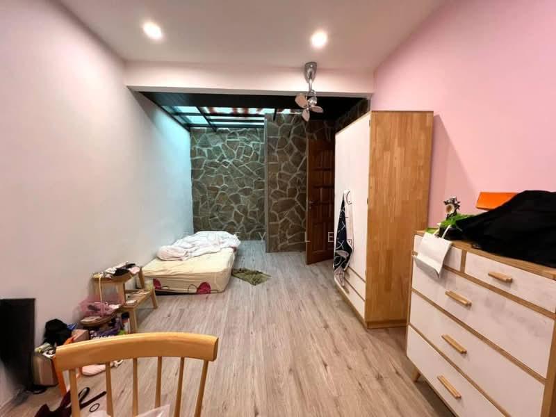 Taman Pelangi Indah - 3