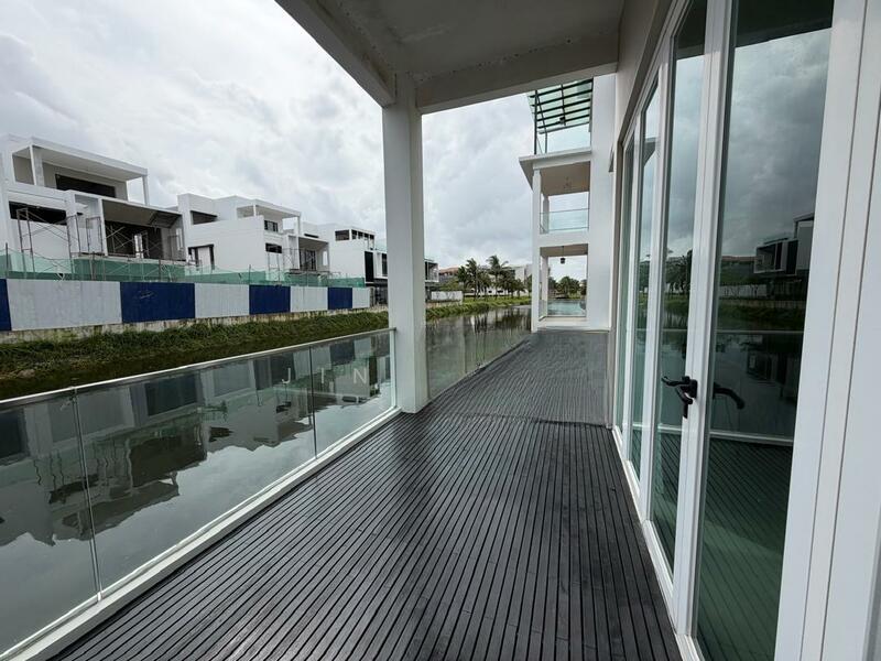 Isola Villa @ Senibong Cove - 3