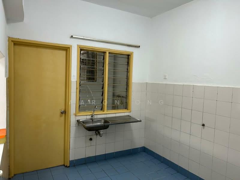 Melur Apartment - 3